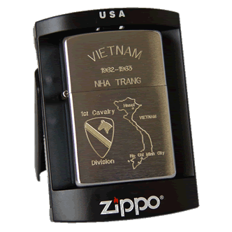 Zippo chrom-gebürstet Vietnam Motiv Zippo chrom-gebürstet Vietnam Motiv