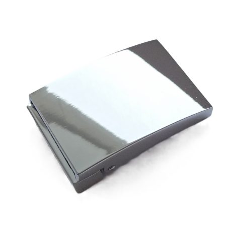 Gürtelschließe mit silbern-polierter Oberfläche Gürtelschließe mit silbern-polierter Oberfläche